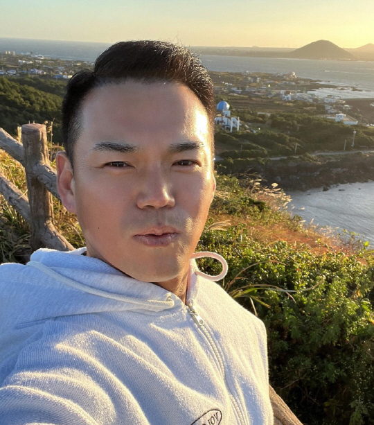 가수 이정  [이정 인스타그램]